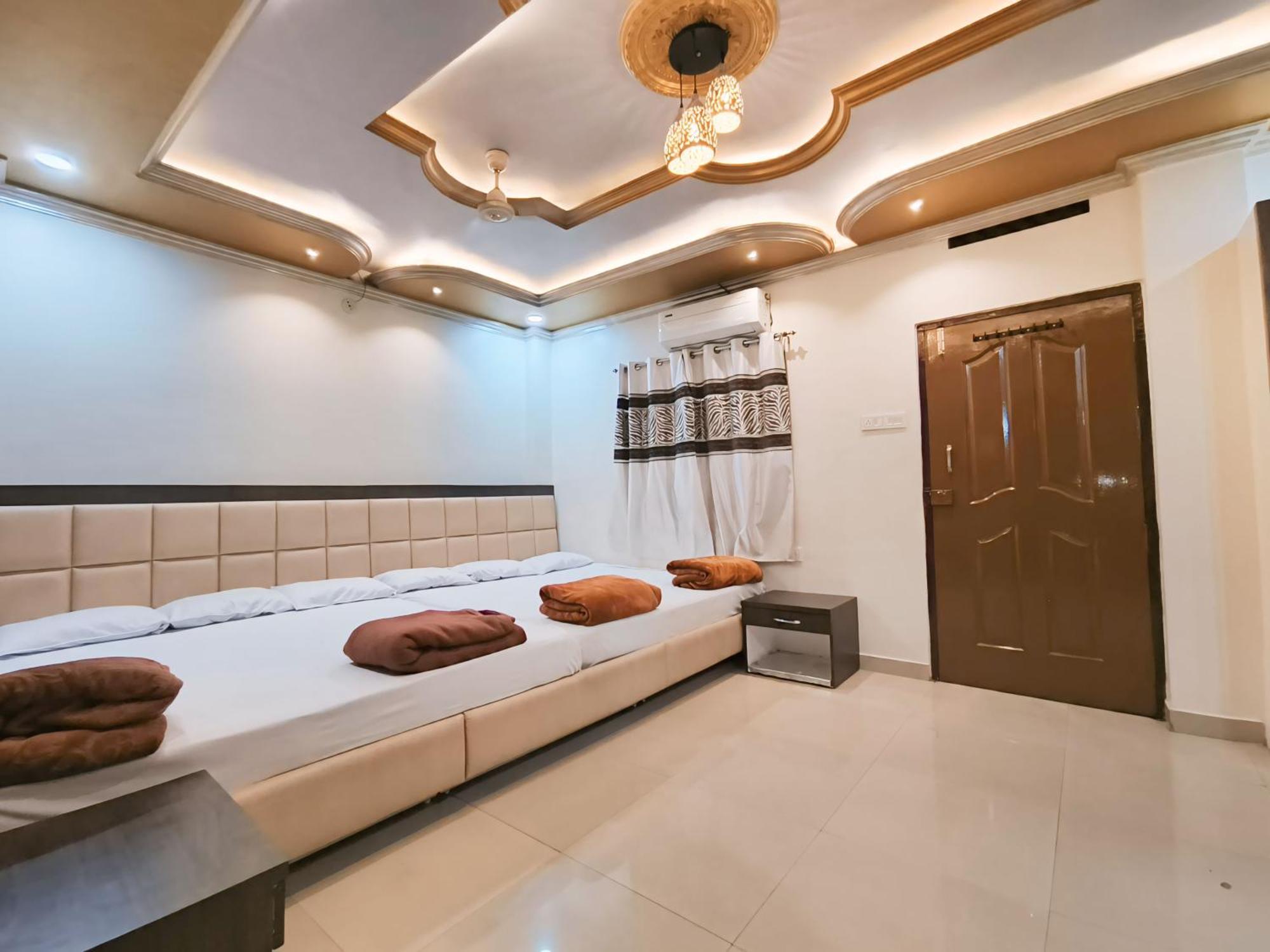 Shree Trilokeshwar Guesthouse Ujjain Zewnętrze zdjęcie