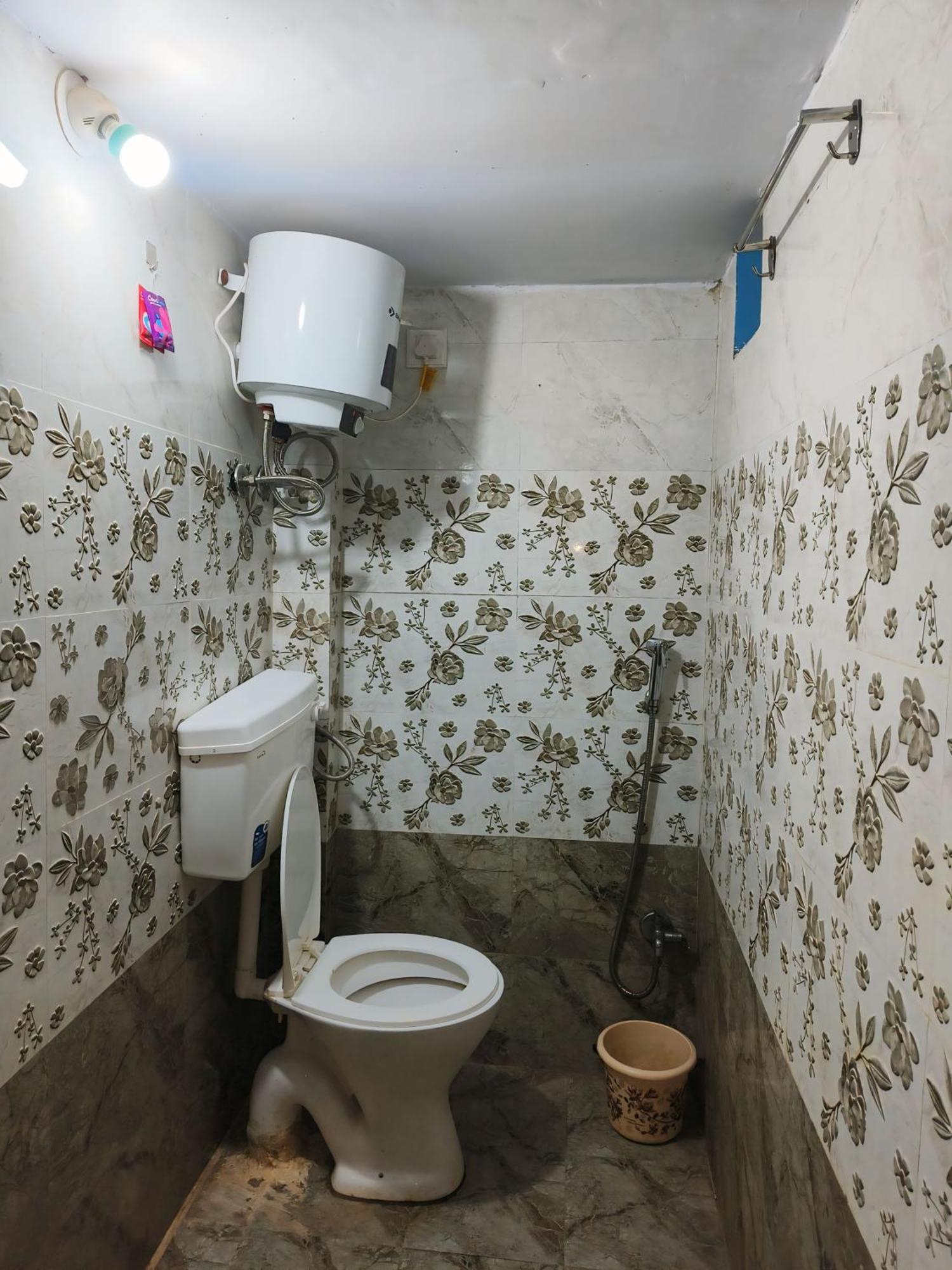 Shree Trilokeshwar Guesthouse Ujjain Zewnętrze zdjęcie