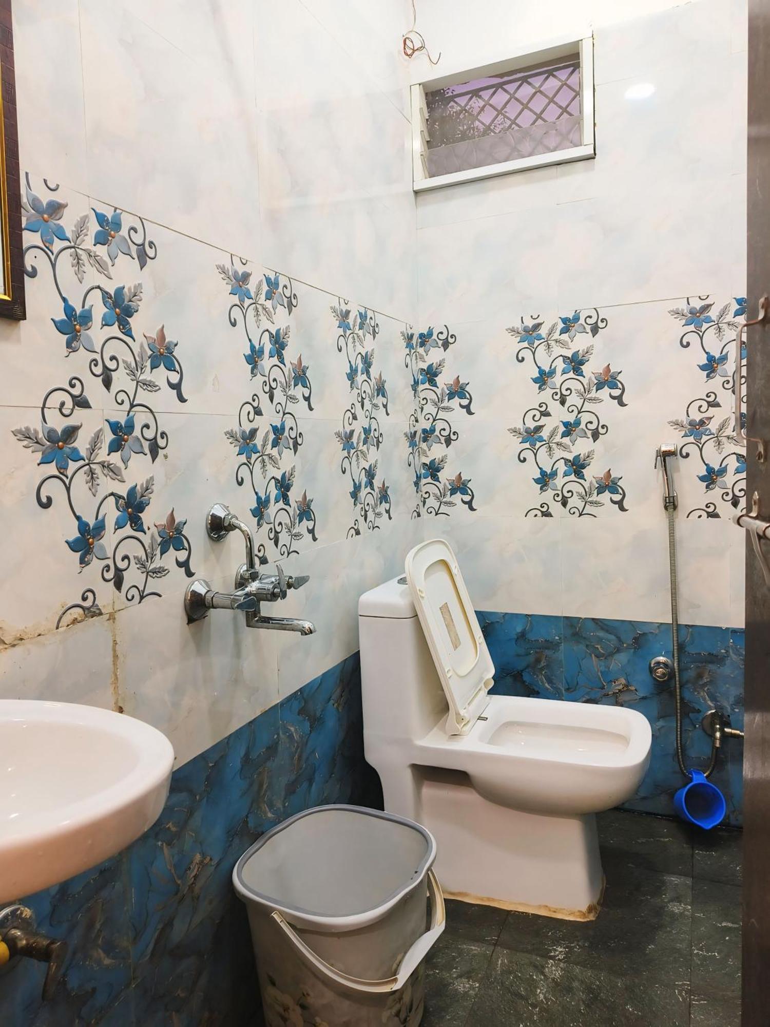 Shree Trilokeshwar Guesthouse Ujjain Zewnętrze zdjęcie